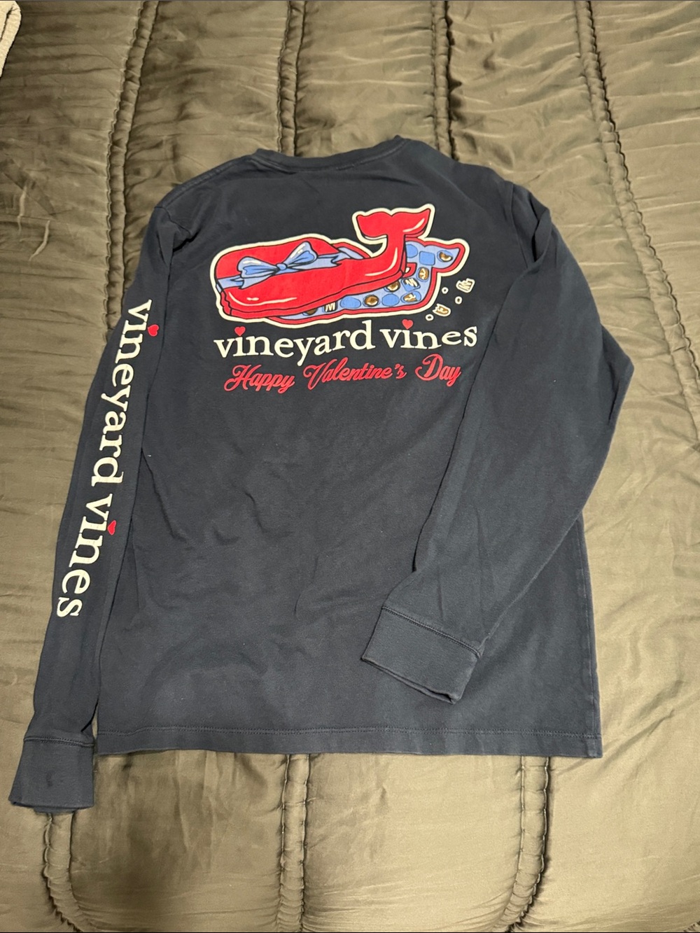 Vineyard Vines Navy Long Sleeve Pocket Tee with Whale Logo